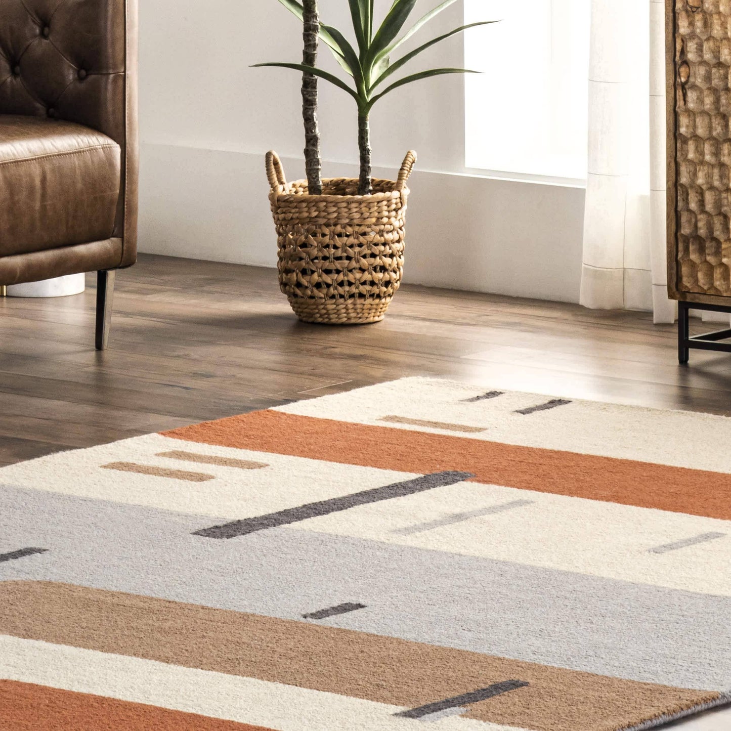Cori Wool Abstract Contemporary Area Rug