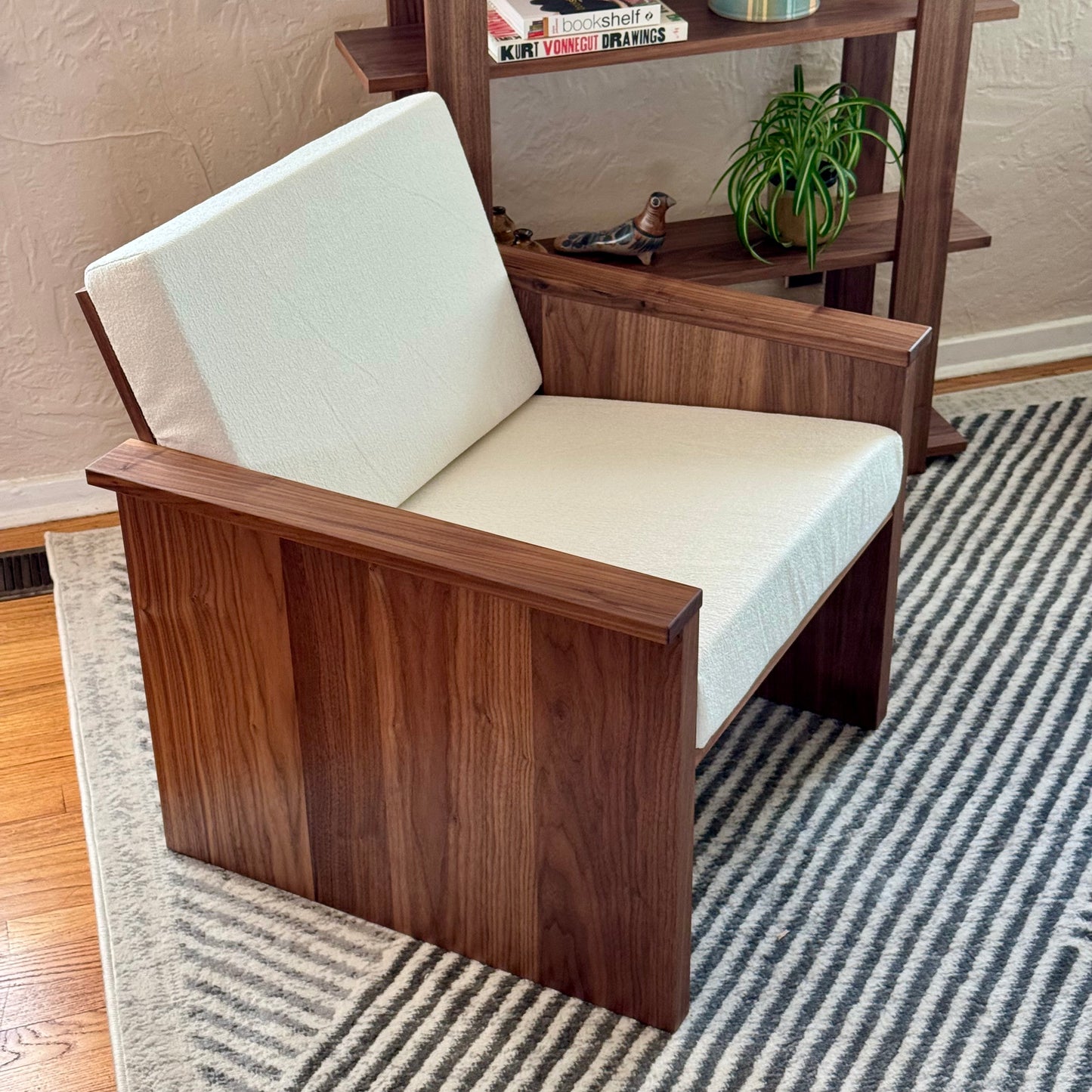 Lastra Lounge Chair